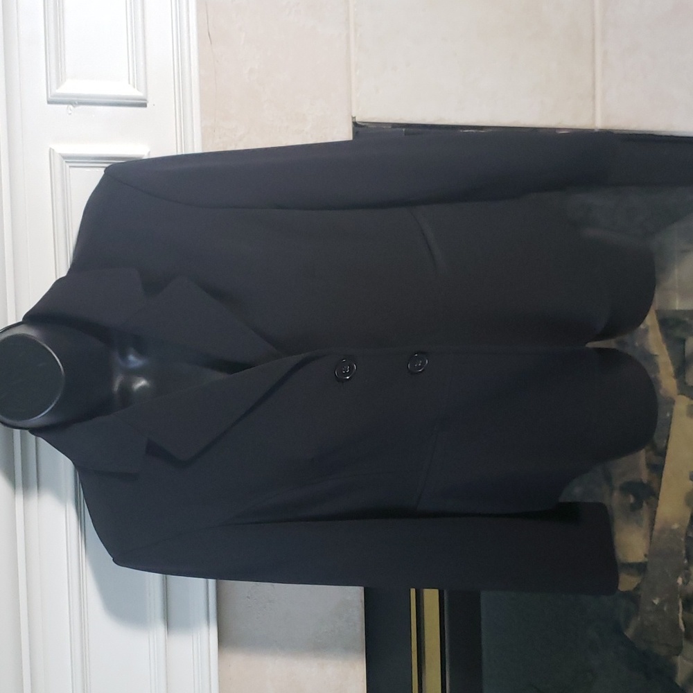 💥4/$20 Charter Club black blazer. Size 4P.